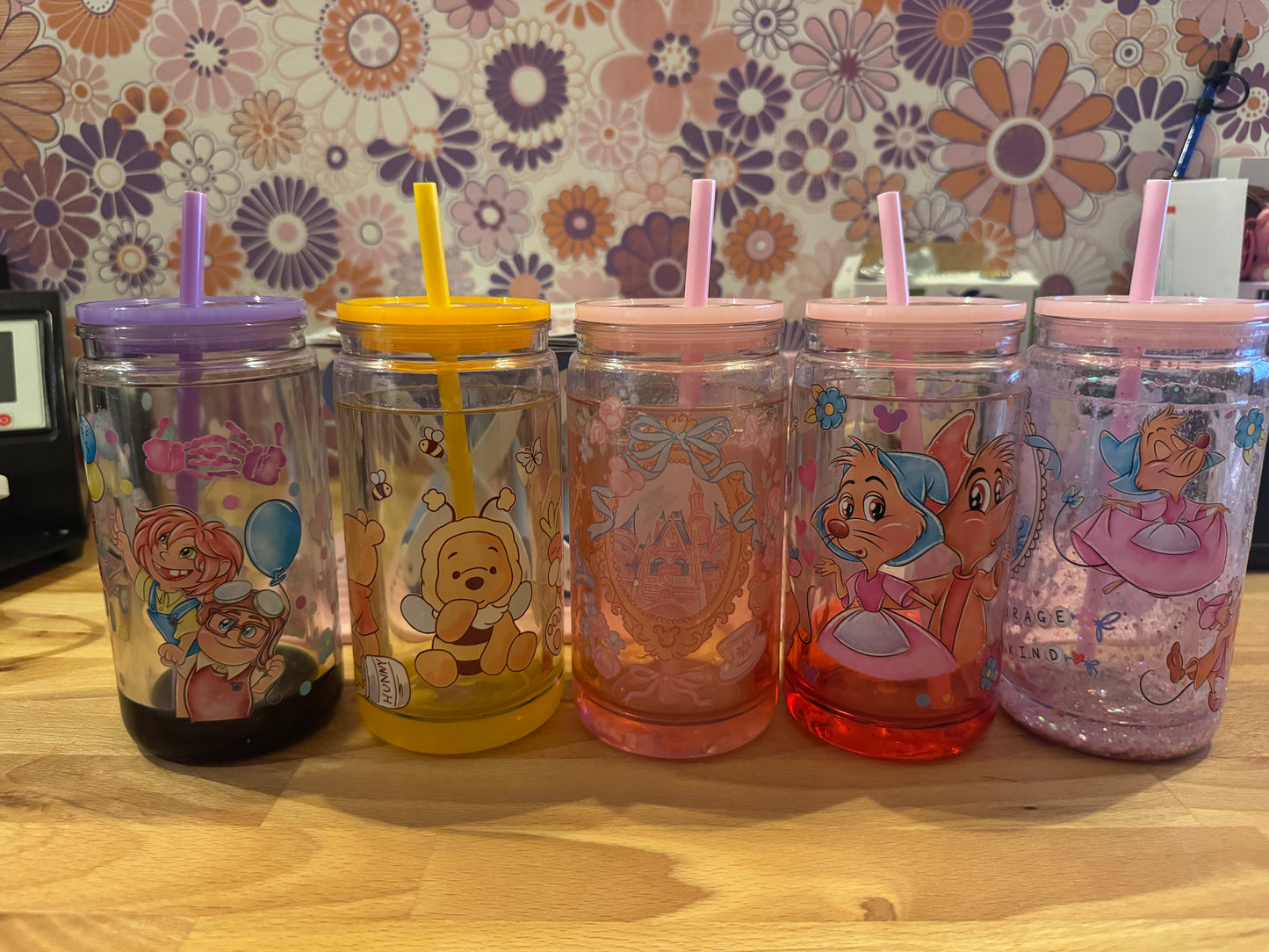 Cute Carl en Ellie Snowglobe Cup 16oz